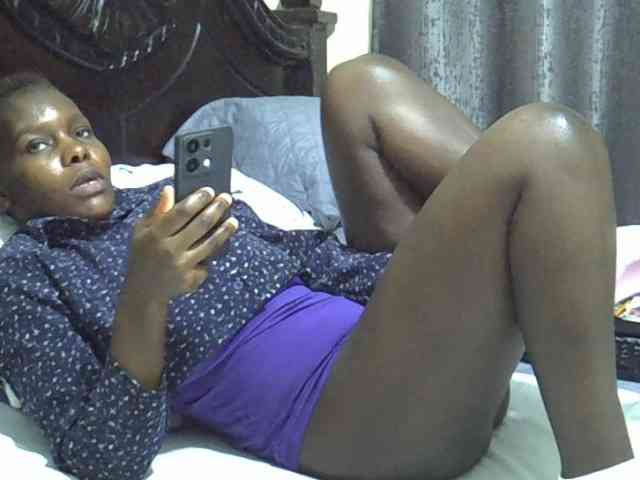 Pretty-amber72 webcam