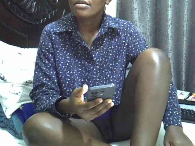 Pretty-amber72 webcam