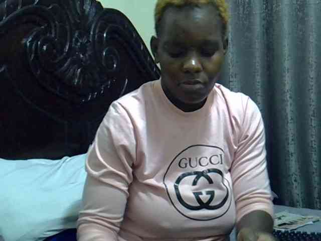 Pretty-amber72 webcam
