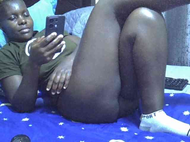 Pretty-amber72 webcam