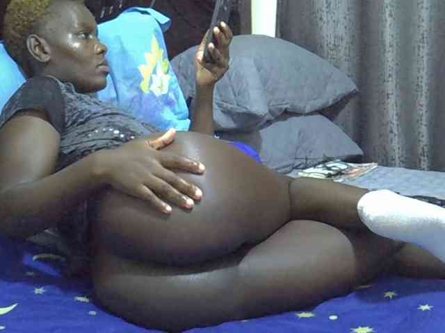 Pretty-amber72 webcam