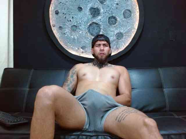 Kobefitness Live Webcam on BongaCams