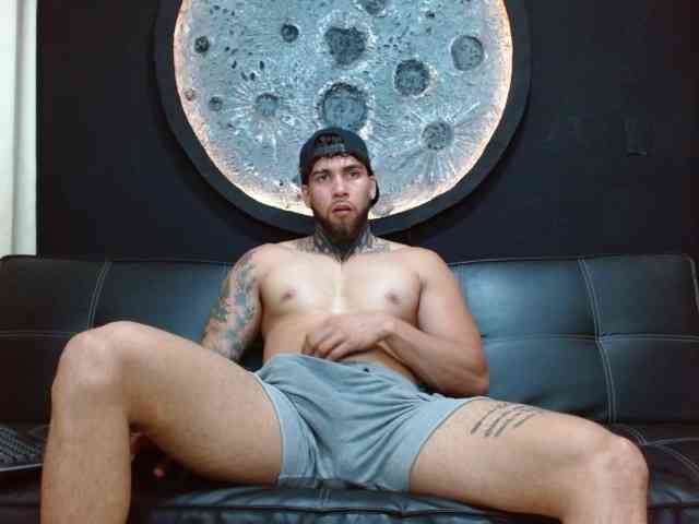 Kobefitness Live Webcam on BongaCams