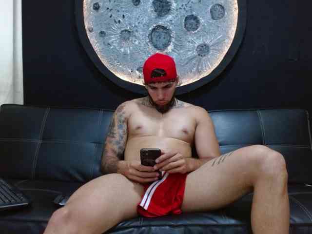 Kobefitness Live Webcam on BongaCams