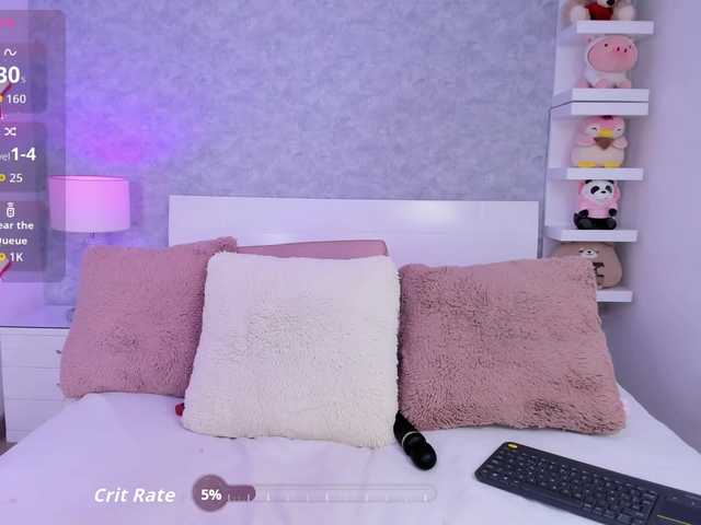 HelenMartin live cam on BongaCams