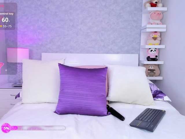 HelenMartin live cam on BongaCams
