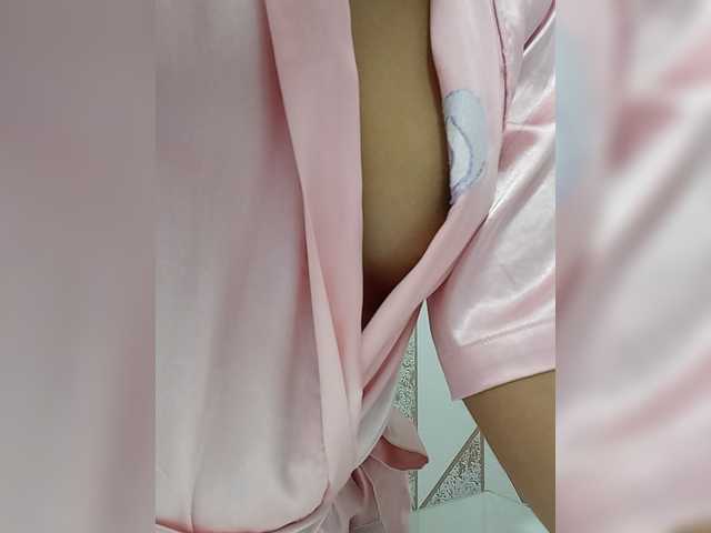 HelenMartin live cam on BongaCams