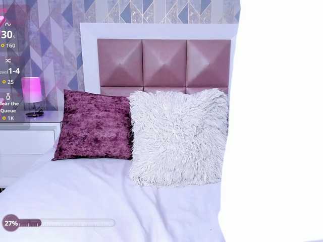 HelenMartin live cam on BongaCams