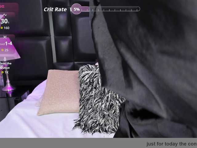 HelenMartin live cam on BongaCams
