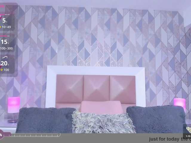 HelenMartin live cam on BongaCams
