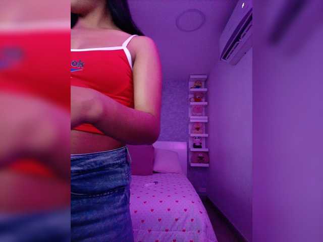 HelenMartin live cam on BongaCams