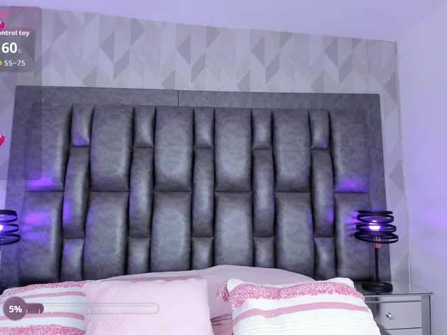 HelenMartin live cam on BongaCams