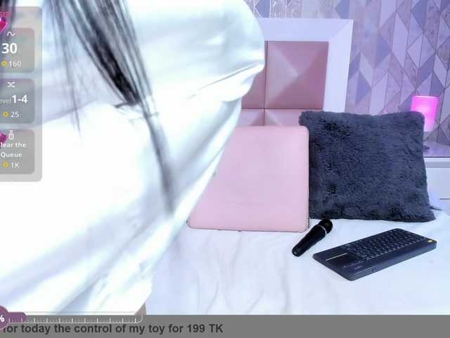 HelenMartin live cam on BongaCams