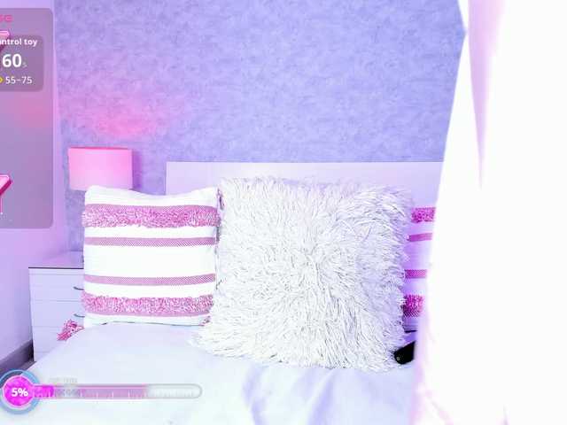 HelenMartin live cam on BongaCams