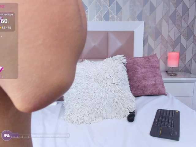 HelenMartin live cam on BongaCams