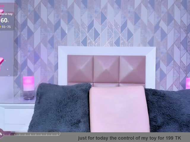 HelenMartin live cam on BongaCams