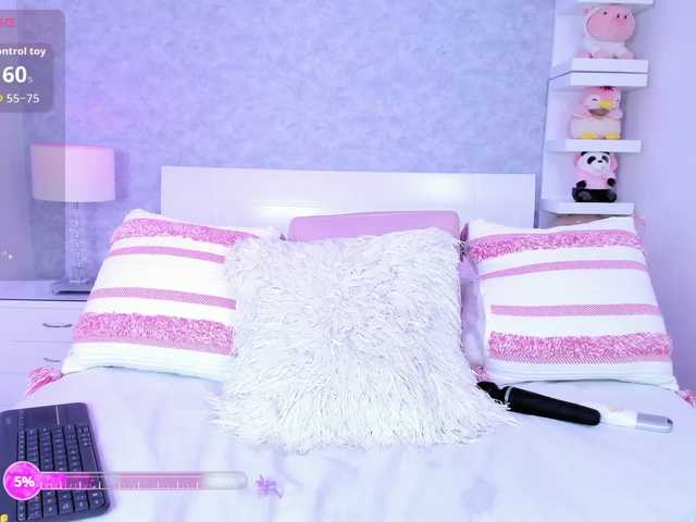 HelenMartin live cam on BongaCams