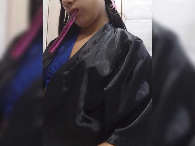 HelenMartin live cam on BongaCams