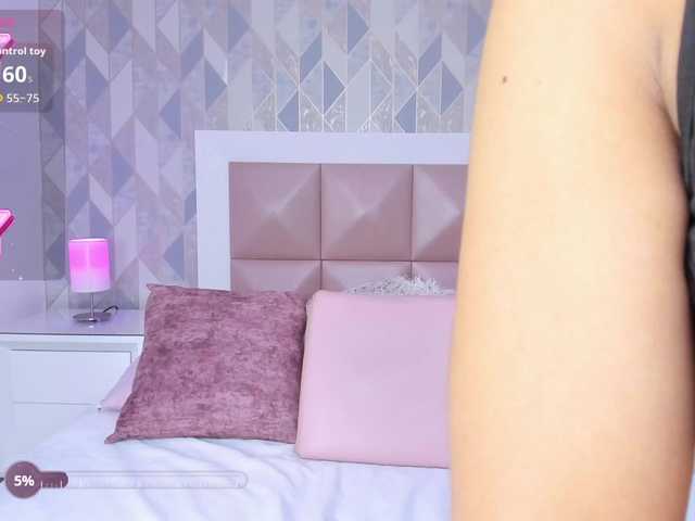 HelenMartin live cam on BongaCams