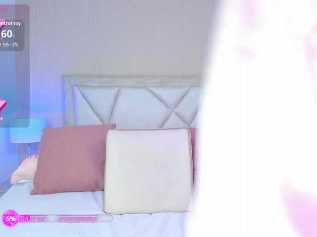 HelenMartin live cam on BongaCams