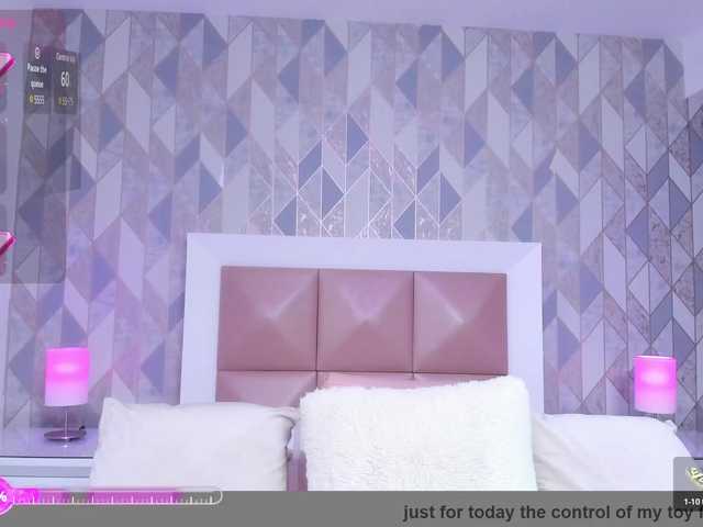 HelenMartin live cam on BongaCams