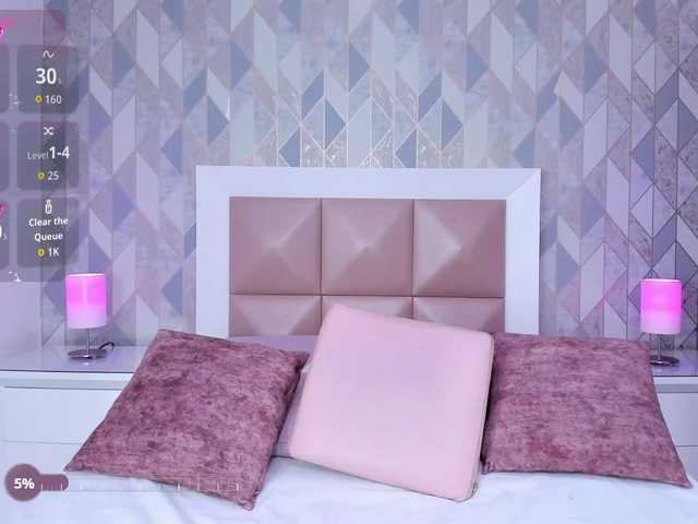 HelenMartin live cam on BongaCams