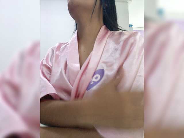 HelenMartin live cam on BongaCams