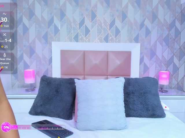 HelenMartin live cam on BongaCams
