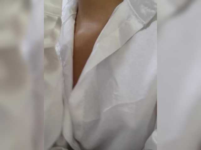 HelenMartin live cam on BongaCams