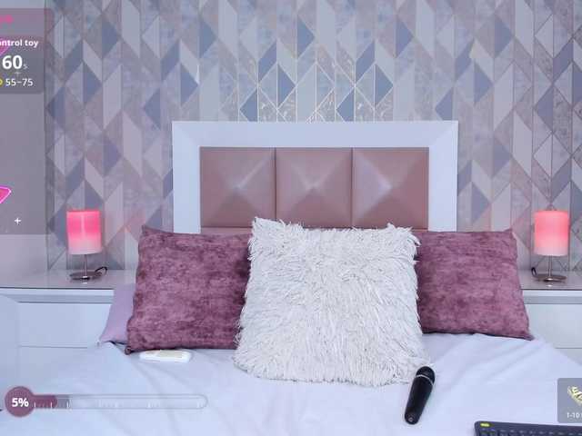 HelenMartin live cam on BongaCams