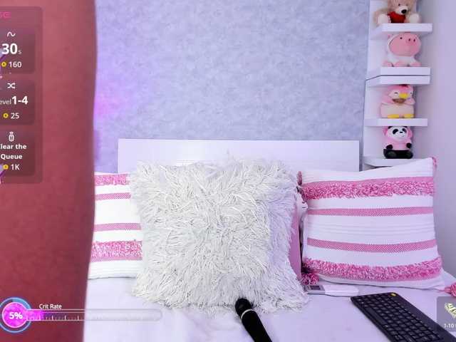 HelenMartin live cam on BongaCams