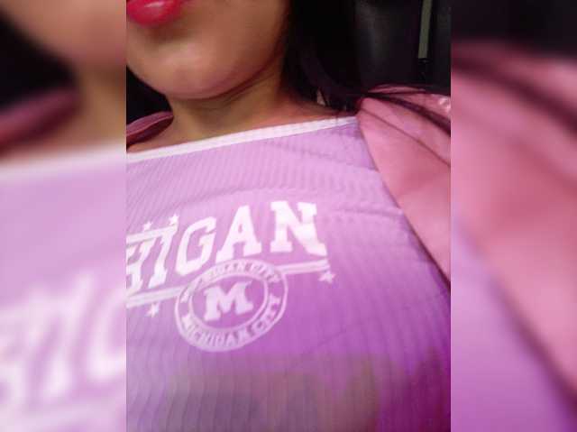HelenMartin live cam on BongaCams