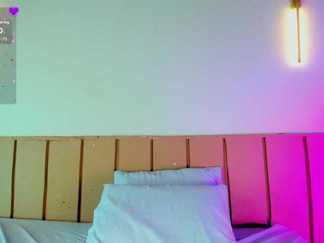 Reichel05 live cam on BongaCams
