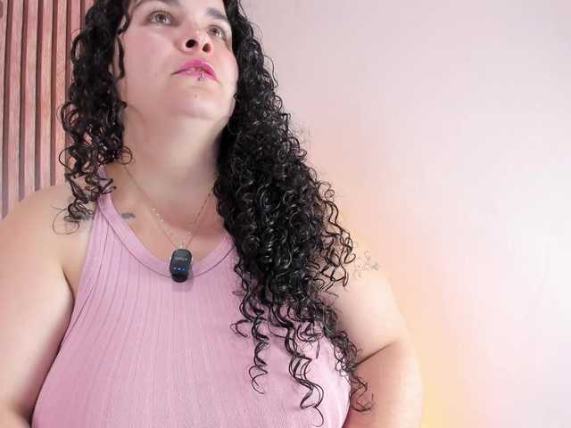 Reichel05 live cam on BongaCams