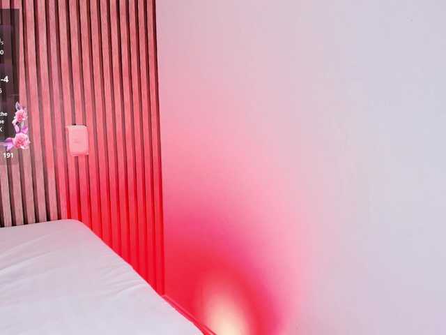 Reichel05 live webcam show