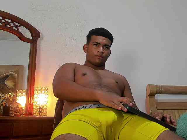 Mathews's cam show statistics and live stream