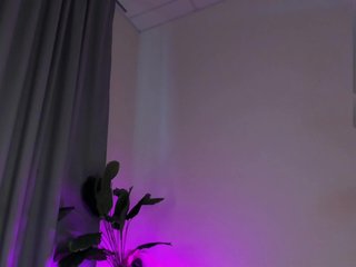 IceStrawberry Porn Show