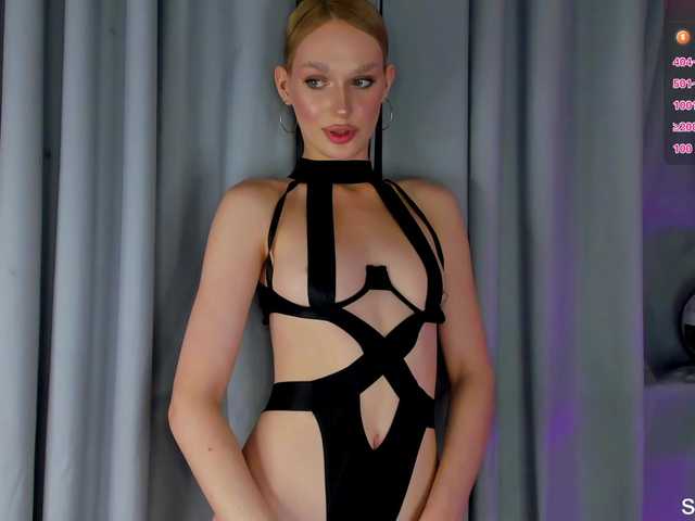 IceStrawberry live cam on BongaCams