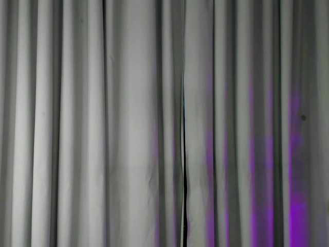IceStrawberry live cam on BongaCams