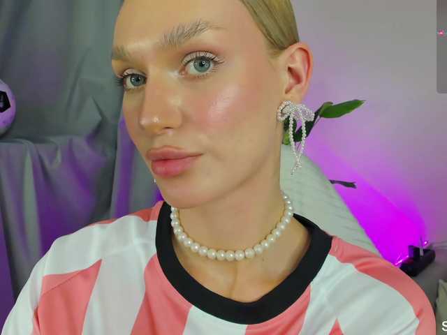 IceStrawberry live
