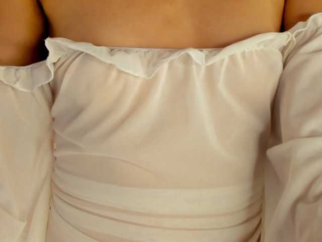 IceStrawberry live cam on BongaCams