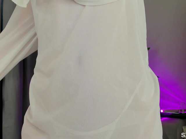 IceStrawberry live cam on BongaCams