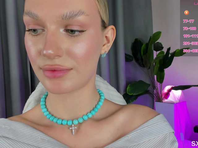 IceStrawberry live cam on BongaCams