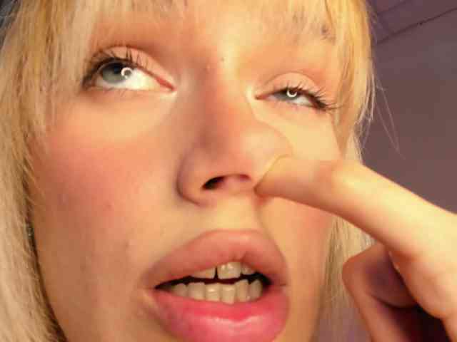 IceStrawberry webcam