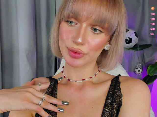 IceStrawberry Sex Cam Show