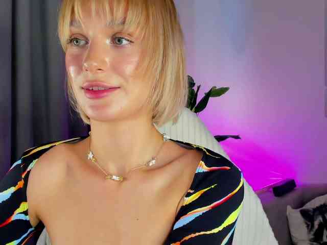 IceStrawberry webcam