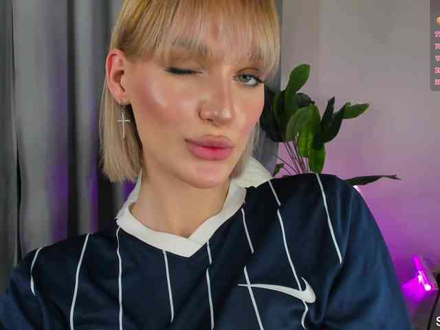 IceStrawberry webcam