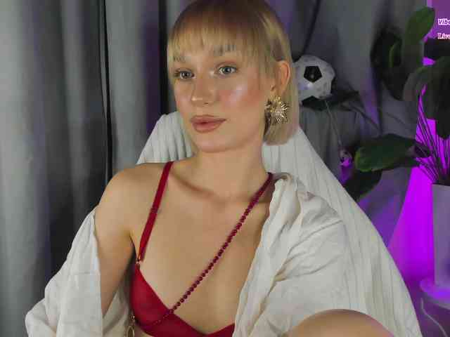 IceStrawberry Sex Cam Show