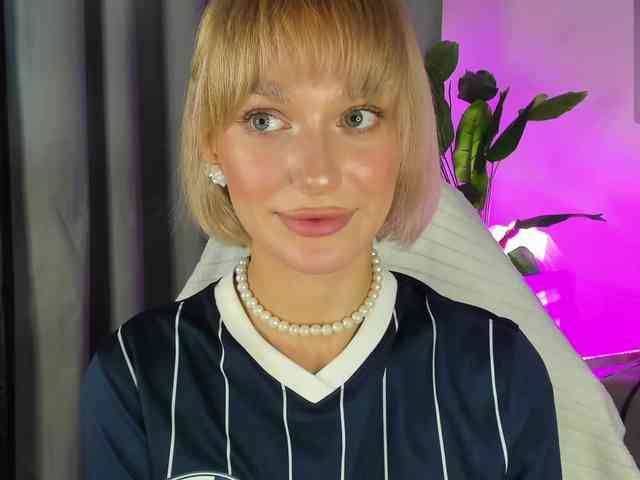 IceStrawberry webcam