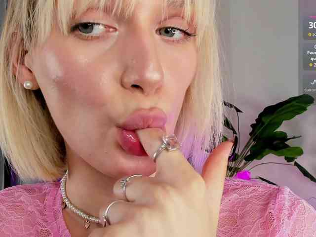 IceStrawberry webcam